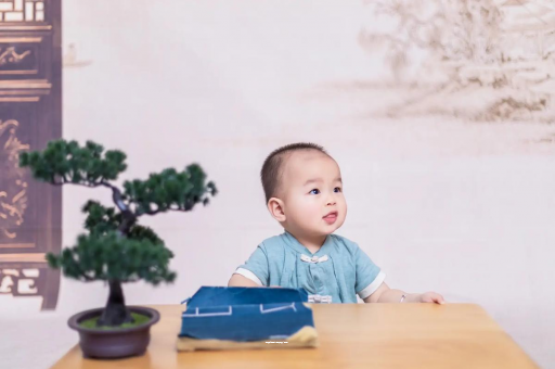 北京代生子机构包男孩宝宝半夜吐了怎么回事